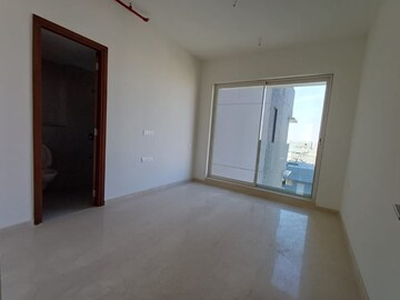 Room in 3 BHK Apartment at Pokhran Road No One – for Rent
