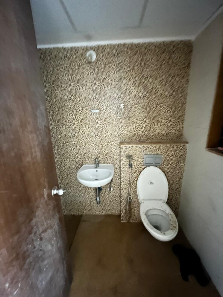 Bathroom, lodha-palava-downtown 2 Bedroom 630 Sq.Ft. Apartment In Dombivli East Thane 9723835