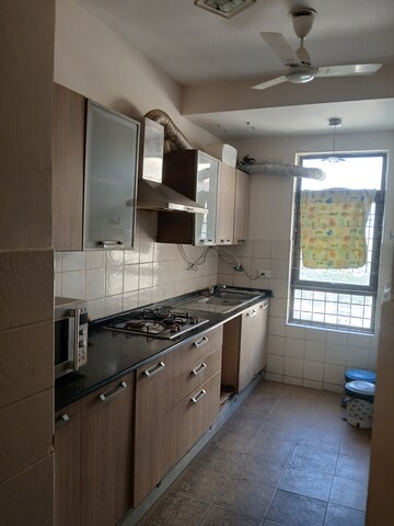 Team Area in 2 BHK Builder Floor at Auram Floor, South City 2 – for Rent