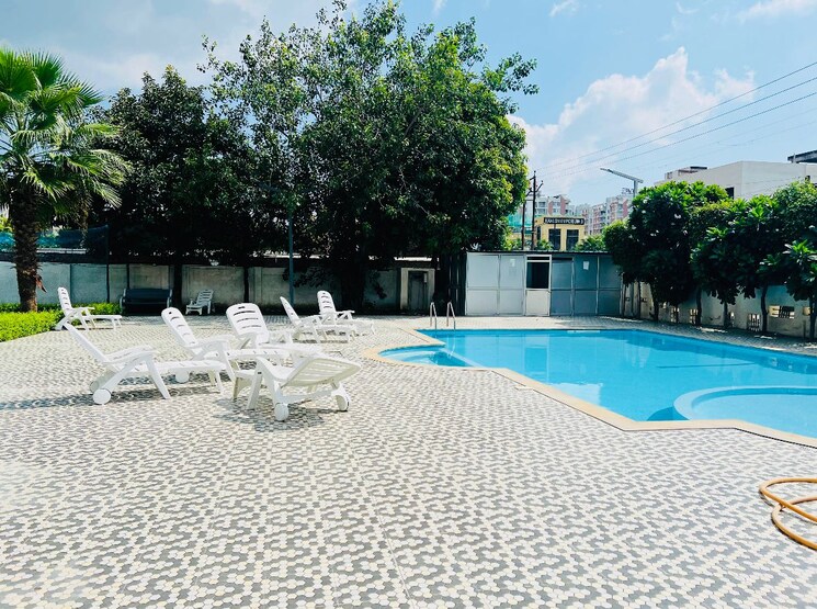 Swimming Pool, ratan-galaxy 3.5 Bedroom 1917 Sq.Ft. Apartment In Vrindavan Yojna Lucknow 9723869