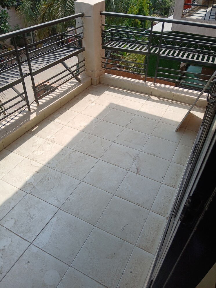 Balcony, unitech-deerwood-chase 3 Bedroom 2400 Sq.Ft. Builder Floor In Nirvana Country Gurgaon 9723890