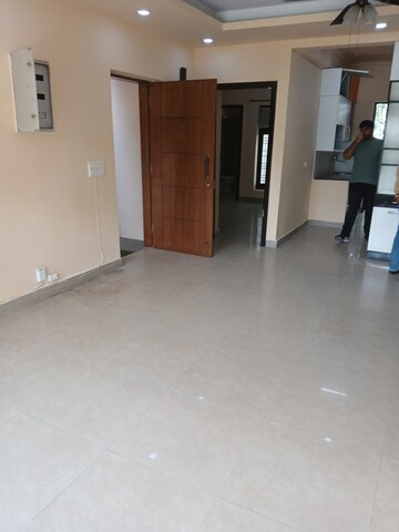 Furnished Amenities in 3 BHK Builder Floor at Unitech Deerwood Chase, Nirvana Country – for Rent