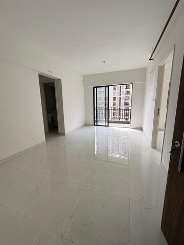 Room in 1 BHK Apartment at Runwal Gardens, Dombivli East – for Rent