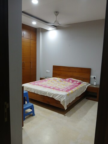 Bedroom in 3.5 BHK Builder Floor at Eros Rosewood City, Sector 49 – for Rent