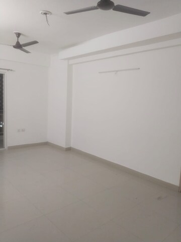 Room in 3 BHK Apartment at Gardenia Gateway, Sector 75 – for Rent