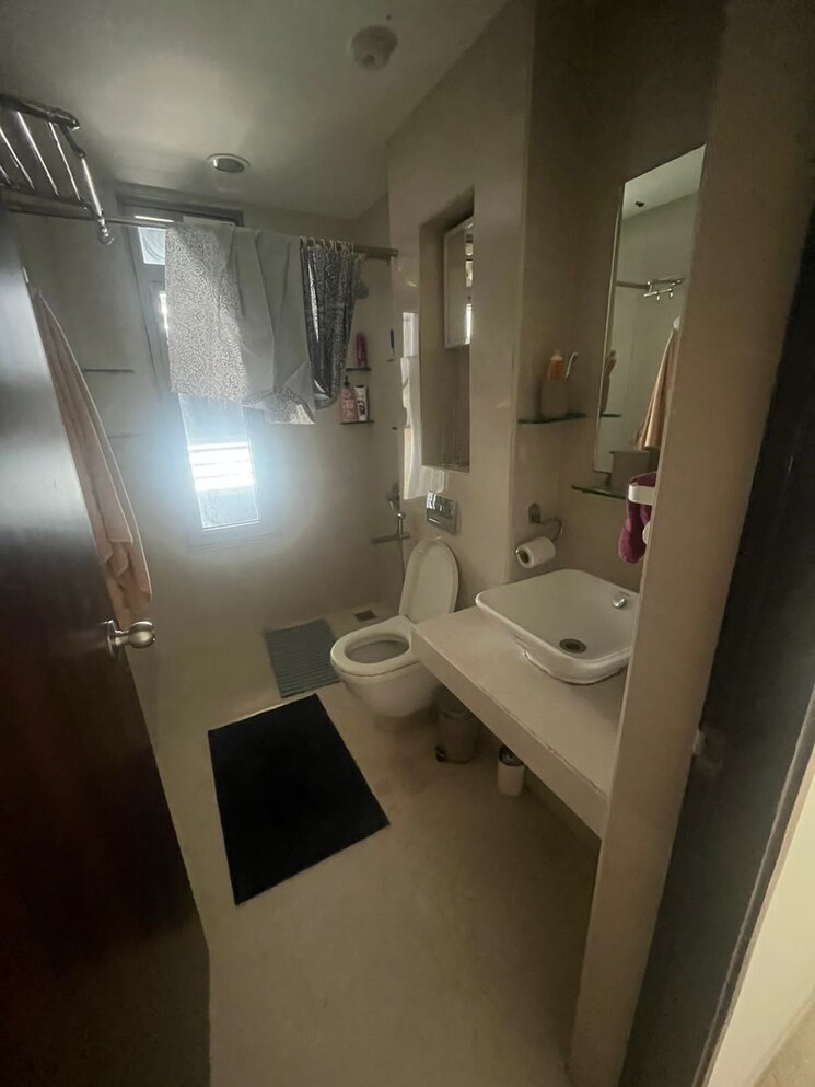 Bathroom, lodha-primero 2 Bedroom 1136 Sq.Ft. Apartment In Mahalaxmi Mumbai 9724012