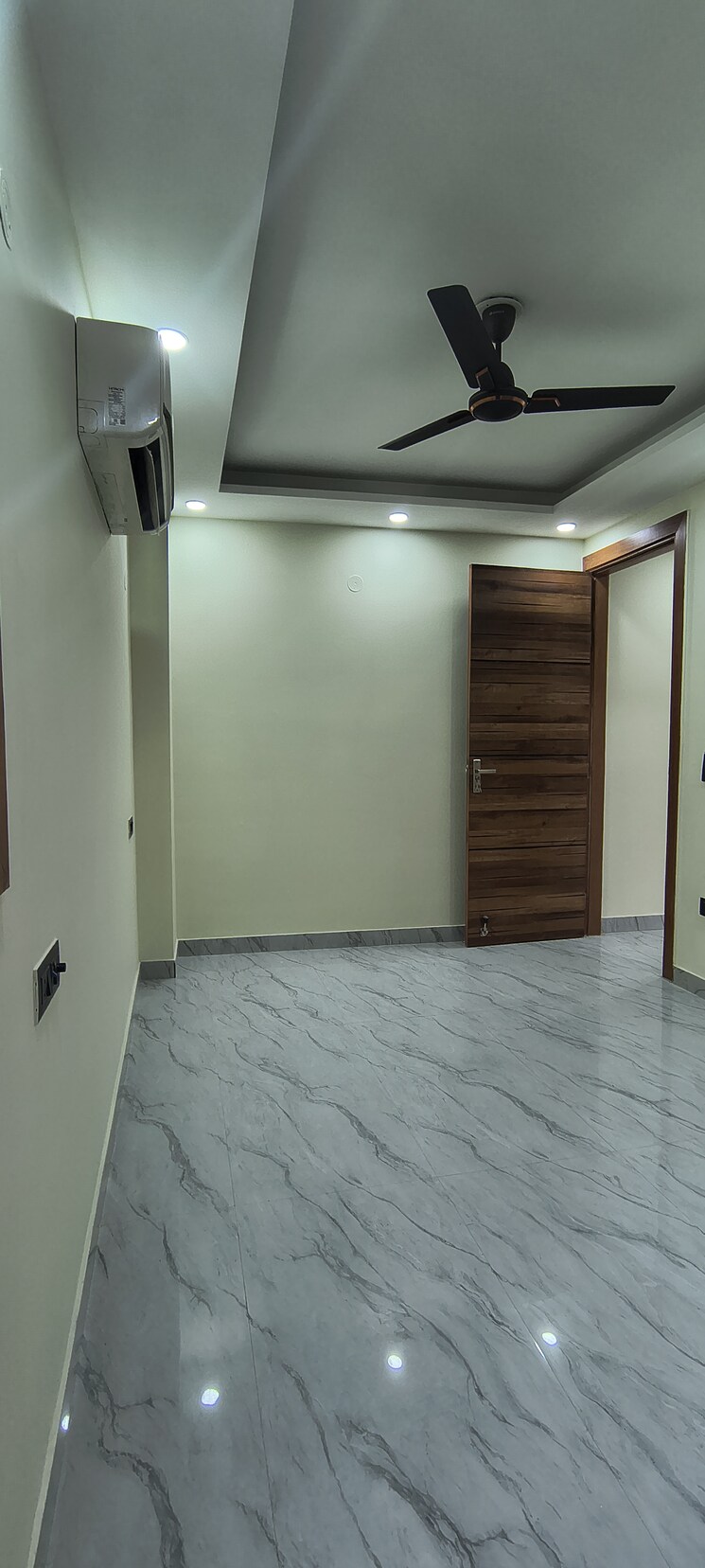Room, khirki extension 3 Bedroom 990 Sq.Ft. Builder Floor In Khirki Extension Delhi 9724013