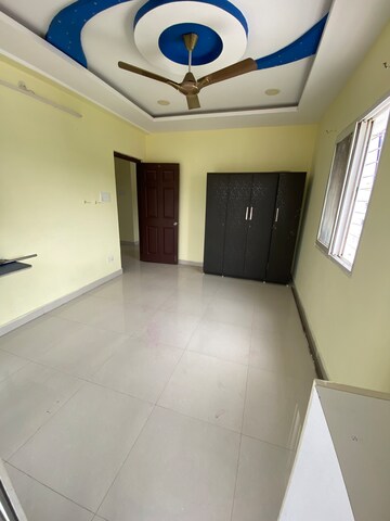 Room in 2 BHK Apartment at Greenspace West Square, Manikonda – for Rent