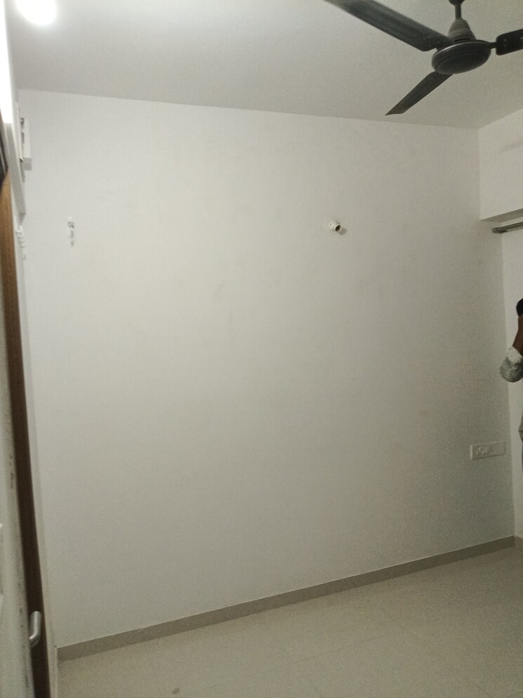 Room, marathon-neoskies Studio 260 Sq.Ft. Apartment In Utkarsh Nagar Mumbai 9724065