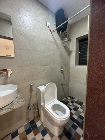 Master Bedroom in 1 BHK Apartment at Best Complex Andheri West, Andheri West – for Rent