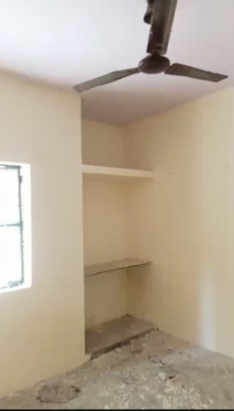 Room, sector 100 2 Bedroom 200 Sq.Mt. Independent House In Sector 100 Noida 9724121