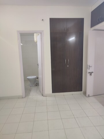 Furnished Amenities in 3 BHK Apartment at Ansal Sushant Estate, Sector 52 – for Rent