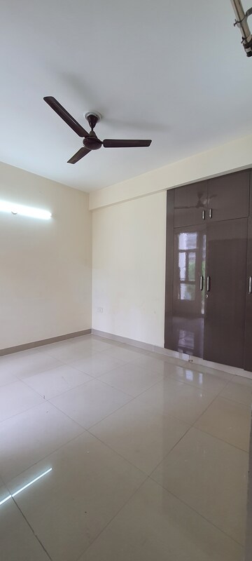 Furnished Amenities in 2 BHK Apartment at JKG Palm Resort, Raj Nagar Extension – for Rent