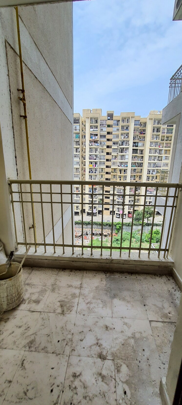 Balcony, jkg-palm-resort 2 Bedroom 1005 Sq.Ft. Apartment In Raj Nagar Extension Ghaziabad 9724143