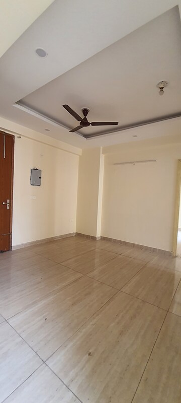 Furnished Amenities in 2 BHK Apartment at JKG Palm Resort, Raj Nagar Extension – for Rent