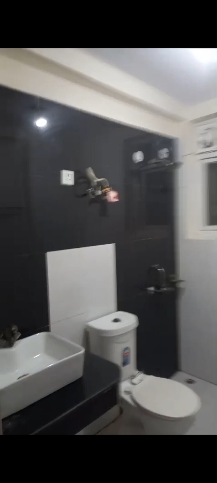 undefined, maxblis-white-house 3 Bedroom 1390 Sq.Ft. Apartment In Sector 75 Noida 9724146