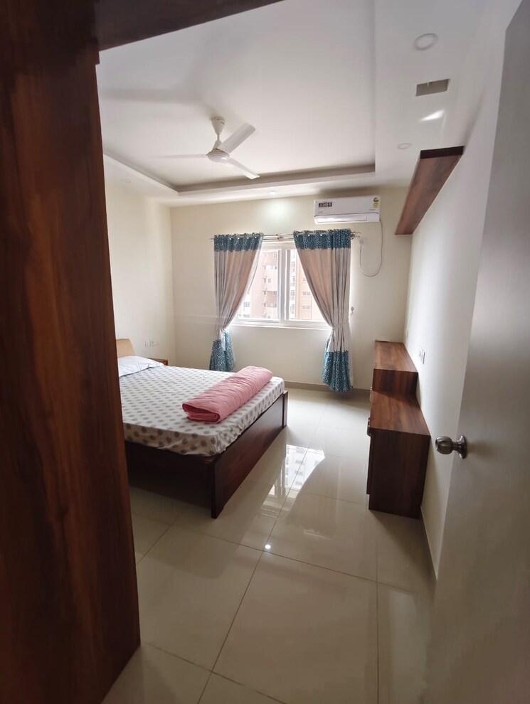 Bathroom, mantri-webcity 3 Bedroom 1740 Sq.Ft. Apartment In Hennur Bangalore 9724156
