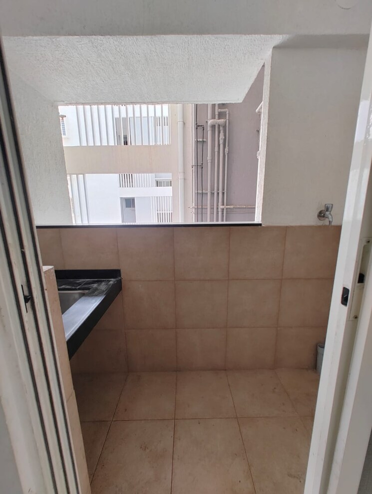 Balcony, vj-yashone-infinitee 2 Bedroom 956 Sq.Ft. Apartment In Tathawade Pune 9724173