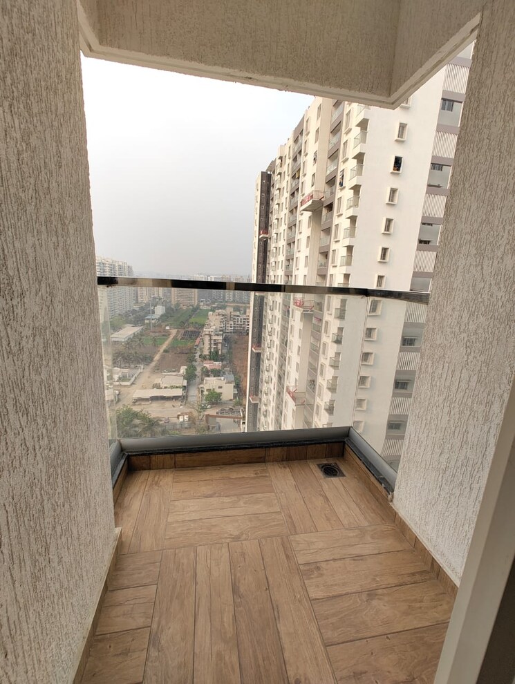 Balcony, vj-yashone-infinitee 2 Bedroom 965 Sq.Ft. Apartment In Tathawade Pune 9724179