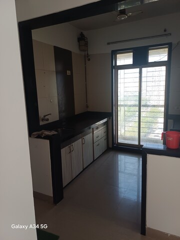 Furnished Amenities in 2 BHK Apartment at Kopar Khairane – for Rent