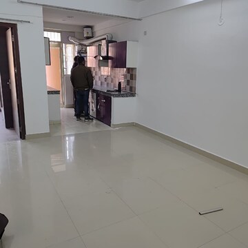 Room in 3 BHK Apartment at Pacific Hills, Kishanpur – for Rent