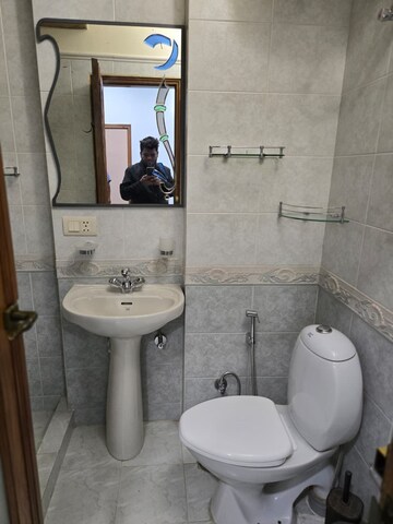 Bathroom in 3 BHK Apartment at Green Park – for Rent