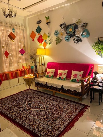  Pg For Rent in Vineet Khand