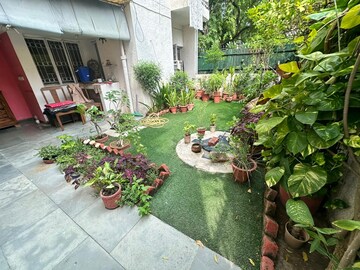 3 BHK Apartment – Garden View at Maharishi Dayanand CGHS, Vasant Kunj - for Rent