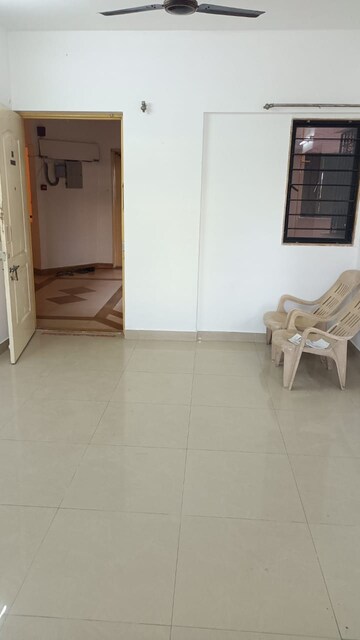 Room in 2 BHK Apartment at Magarpatta City Cosmos, Magarpatta Road – for Rent