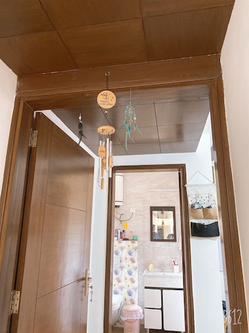 Furnished Amenities in 3 BHK Builder Floor at Unitech South City II, Sector 50 – for Rent