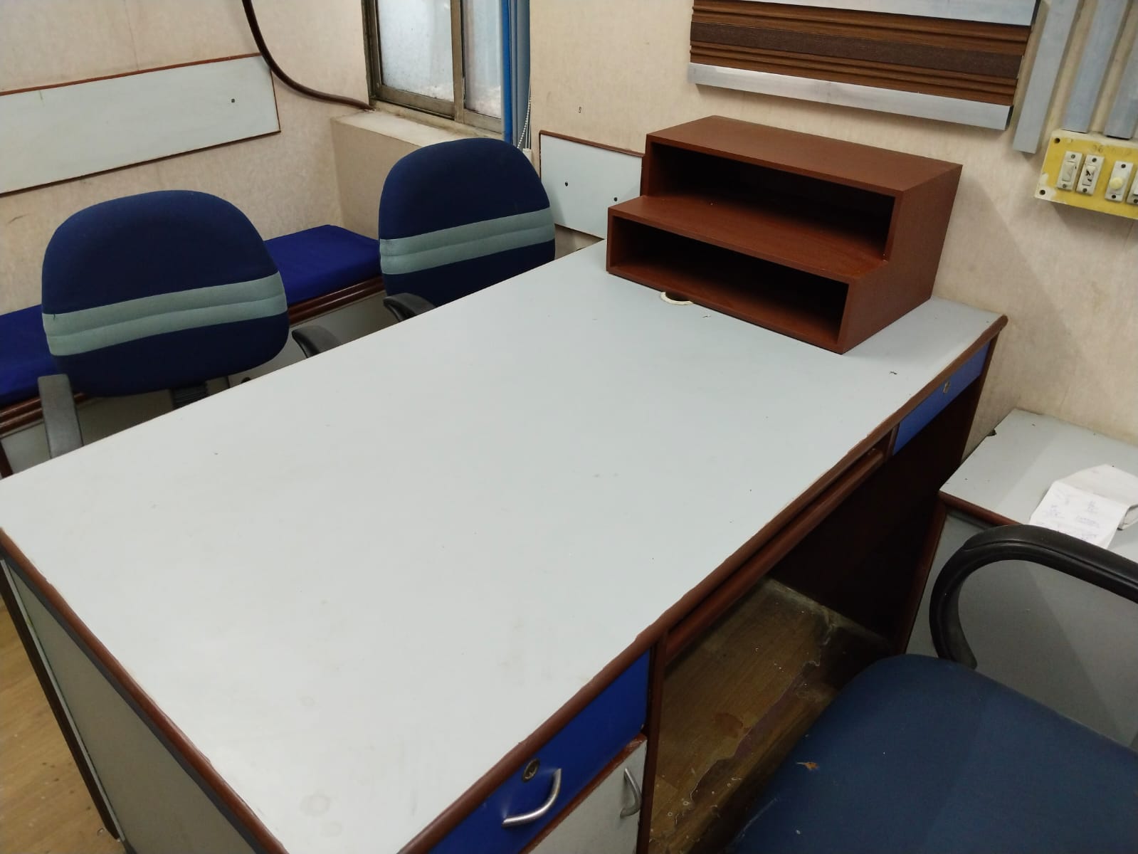 Team Area, esplanade Commercial Office Space 350 Sq.Ft. In Esplanade Kolkata 9724381