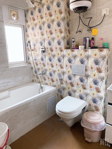 Bathroom in 4 BHK Builder Floor at Unitech South City II, Sector 50 – for Rent