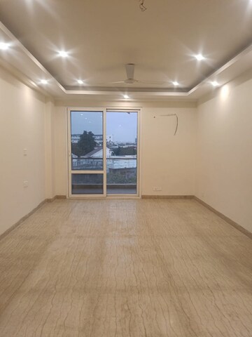 Room in 3 BHK Builder Floor at Kibithu Homes, Sector 47 – for Rent