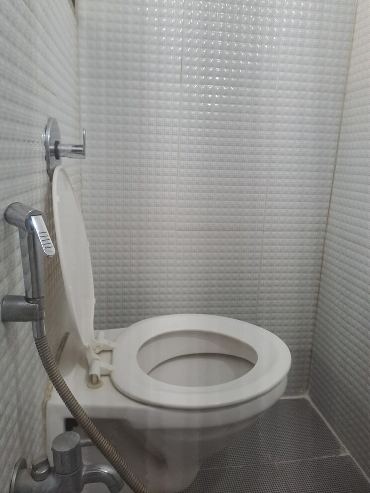 Bathroom, greenfields-apartment 1 Bedroom 500 Sq.Ft. Apartment In Lower Parel Mumbai 9724504