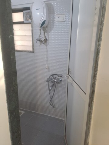 Bathroom in 1 BHK Apartment at Greenfields Apartment, Lower Parel – for Rent