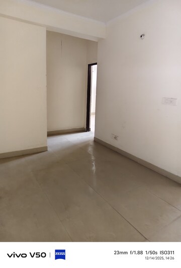 Room in 3.5 BHK Apartment at Sanchar Residency, Raj Nagar Extension – for Sale