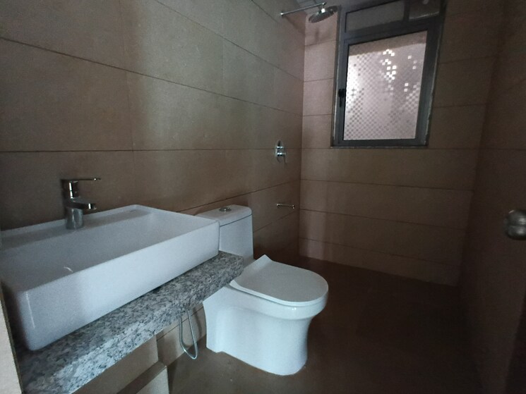 Bathroom, kalpataru-immensa 2 Bedroom 663 Sq.Ft. Apartment In Kolshet Road Thane 9724554