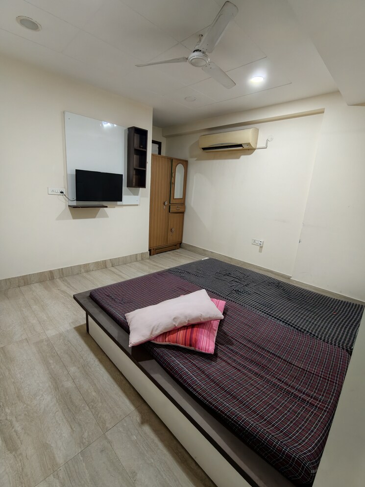 Bedroom, chattarpur 4 Bedroom 2000 Sq.Ft. Builder Floor In Chattarpur Delhi 9724584