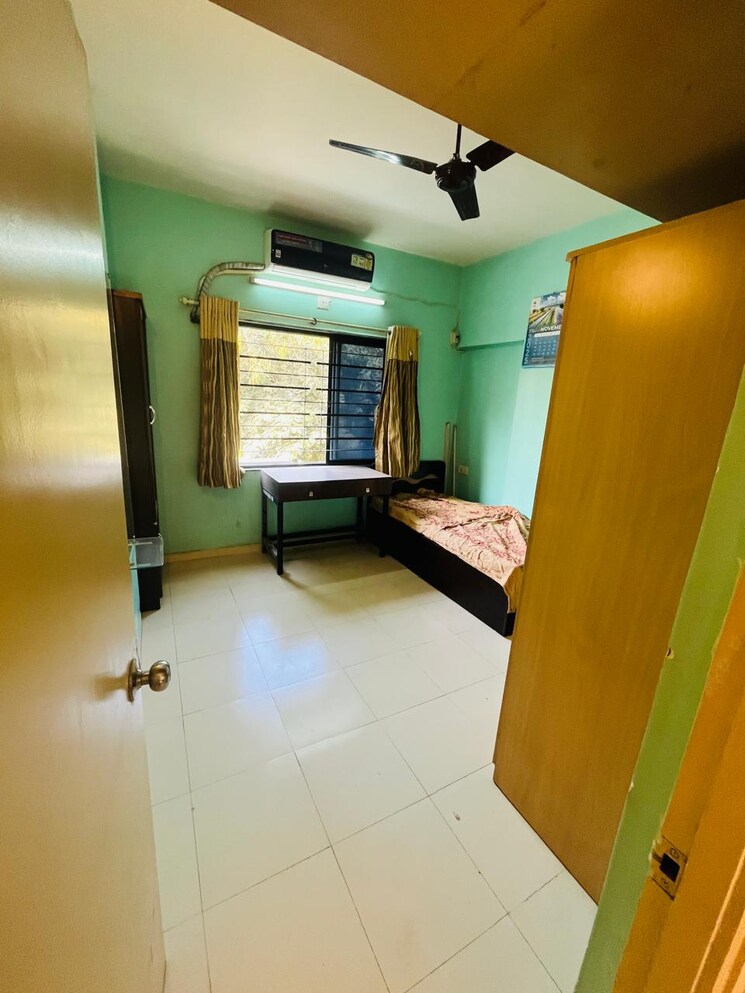 Bedroom, prahlad nagar 3 Bedroom 1800 Sq.Ft. Apartment In Prahlad Nagar Ahmedabad 9724589