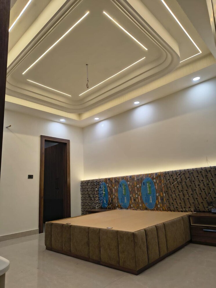 undefined, gomti nagar 6 Bedroom 2200 Sq.Ft. Villa In Gomti Nagar Lucknow 9724583