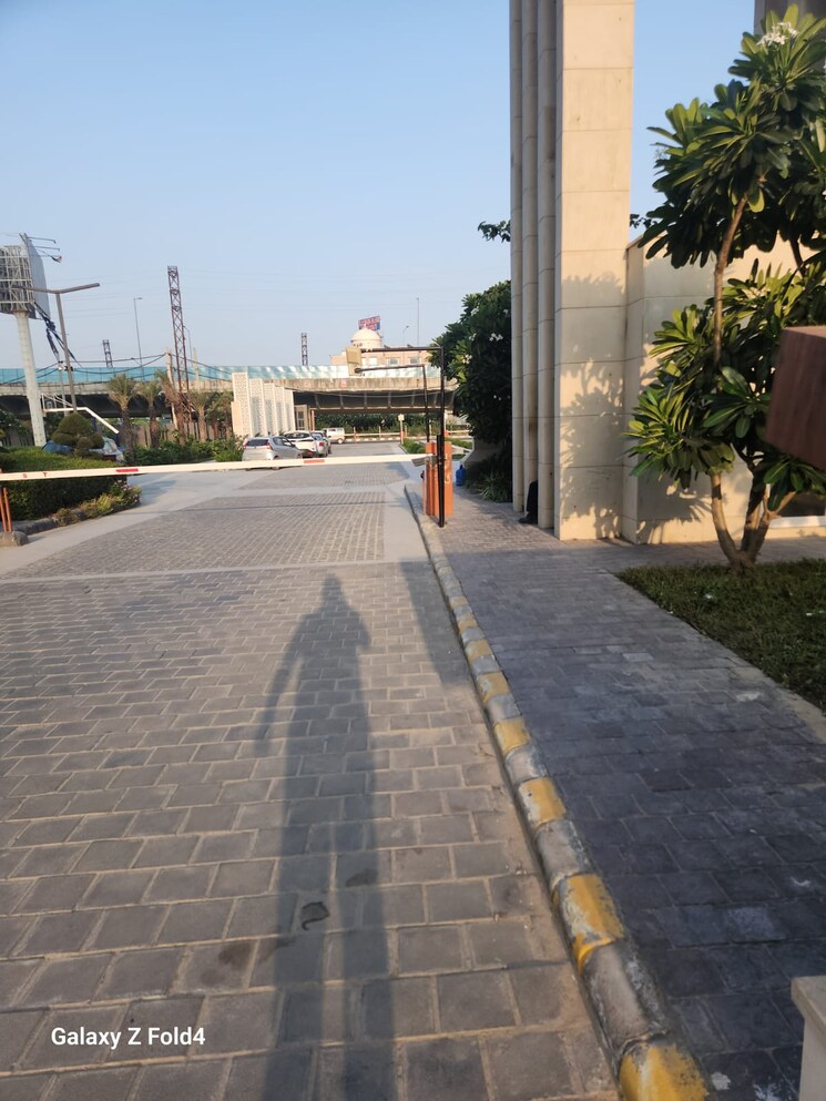 Balcony, ashiana-mulberry 2.5 Bedroom 1465 Sq.Ft. Apartment In Sohna Sector 2 Gurgaon 9724605