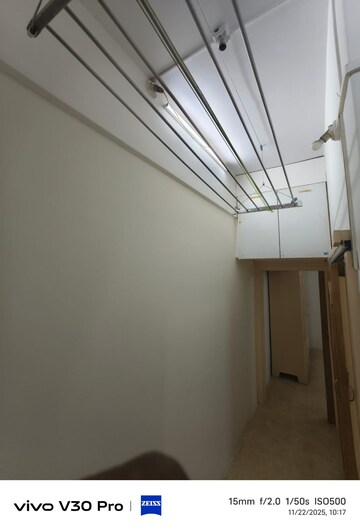 Room in 1 BHK Apartment at Santacruz East – for Rent