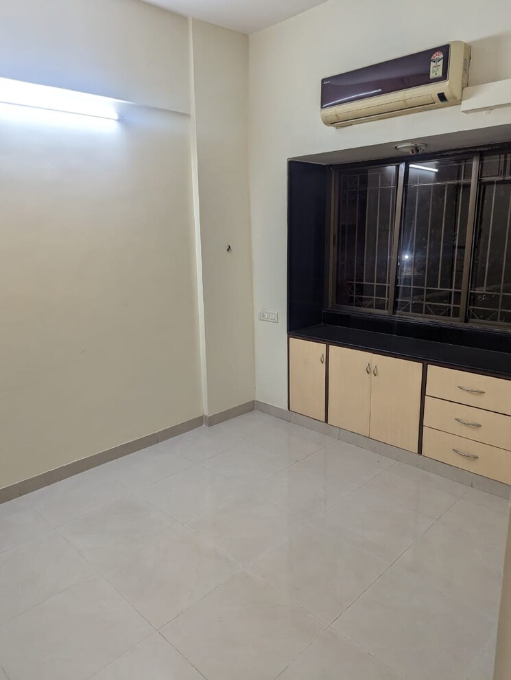 Room, dosti-estates 1 Bedroom 550 Sq.Ft. Apartment In Wadala East Mumbai 9724646