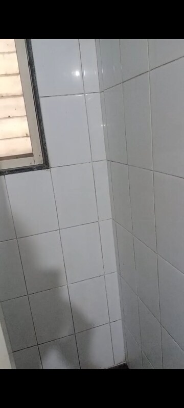 Master Bedroom in 3 BHK Apartment at Chembur – for Rent