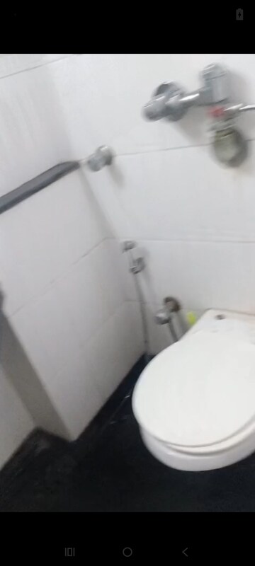 Furnished Amenities in 3 BHK Apartment at Chembur – for Rent