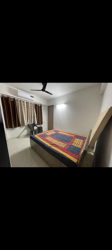 Bedroom in 3 BHK Apartment at Virasat Palm Glory 3, Chandkheda – for Rent