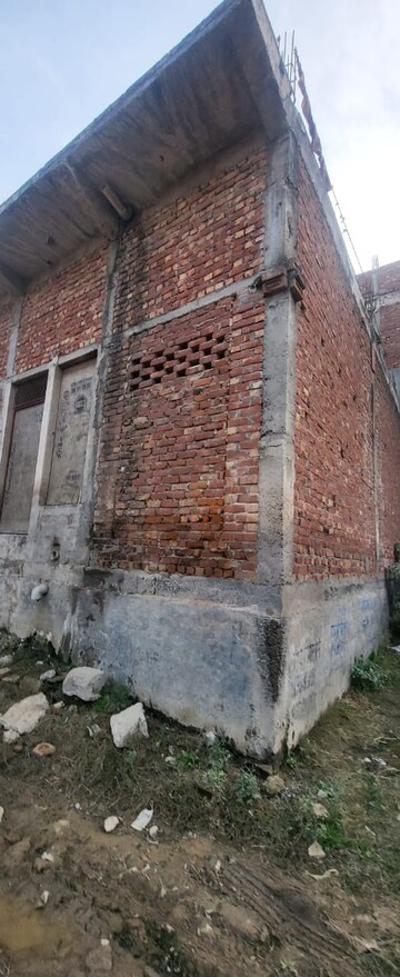  Plot For Sale in Dlf Ankur Vihar