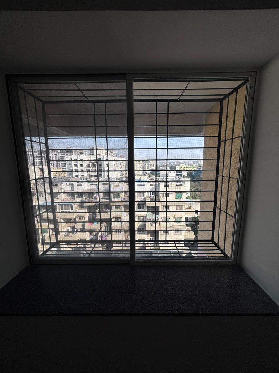 Room in 2 BHK Apartment at Pimple Saudagar – for Sale