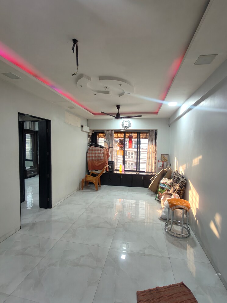 Living Room, golden-park-complex 1.5 Bedroom 565 Sq.Ft. Apartment In Gokul Nagar Thane 9724929