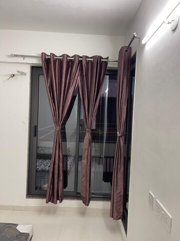 Room in 3 BHK Apartment at Adalaj – for Rent
